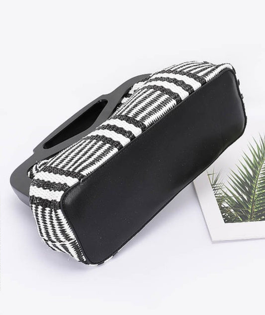 The Tropics Straw Clutch